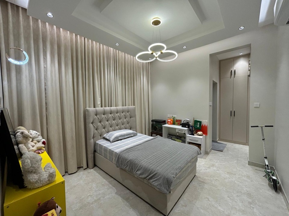 صورة فيلا للبيع في جو #8338 9