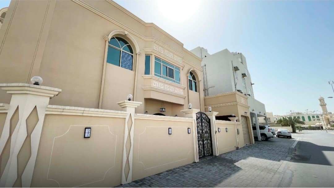 صورة فيلا للبيع في الحد #8371 3