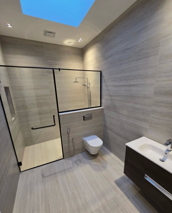 صورة فيلا للبيع في سار #8866 8