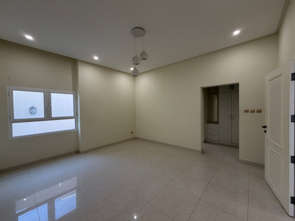 صورة فيلا للبيع في الحد #8983 9