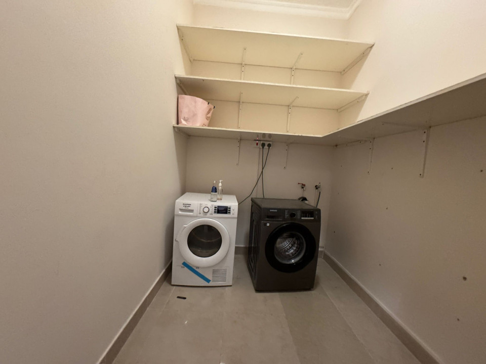 صورة فيلا للإيجار في الجنبية #10009 7