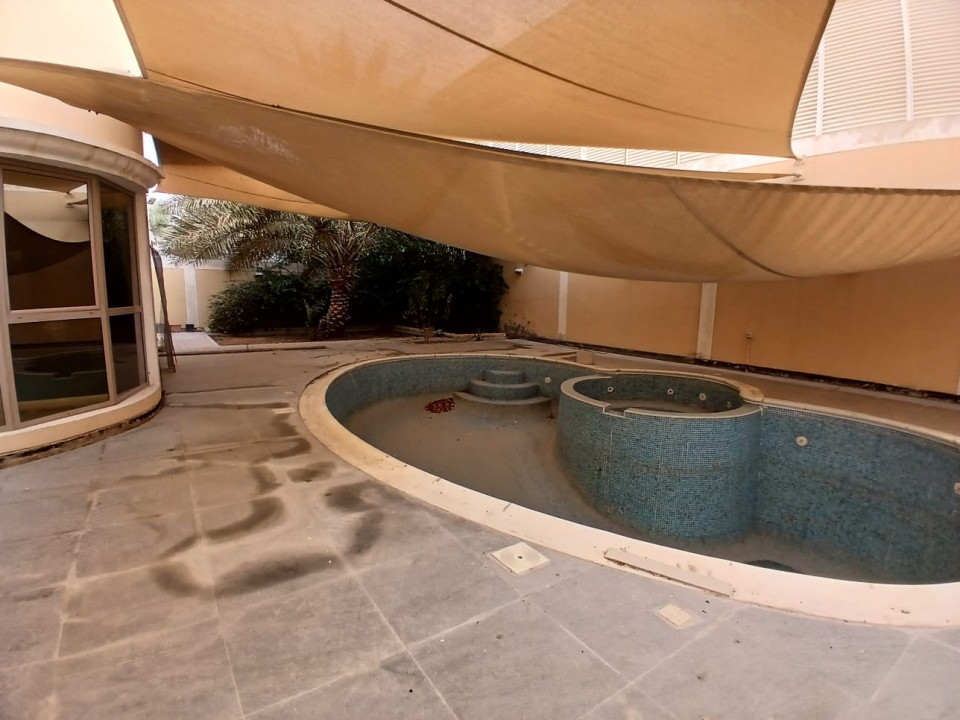 Villa for Sale in Jary Al Shaikh Image #10631 8