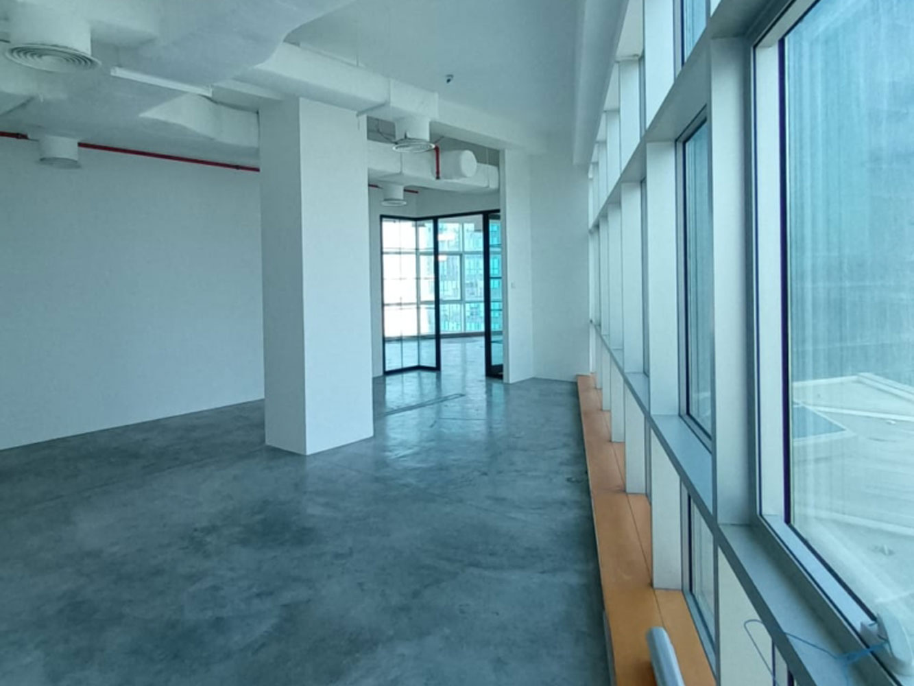 صورة مكتب للإيجار في ضاحية السيف #1331 1