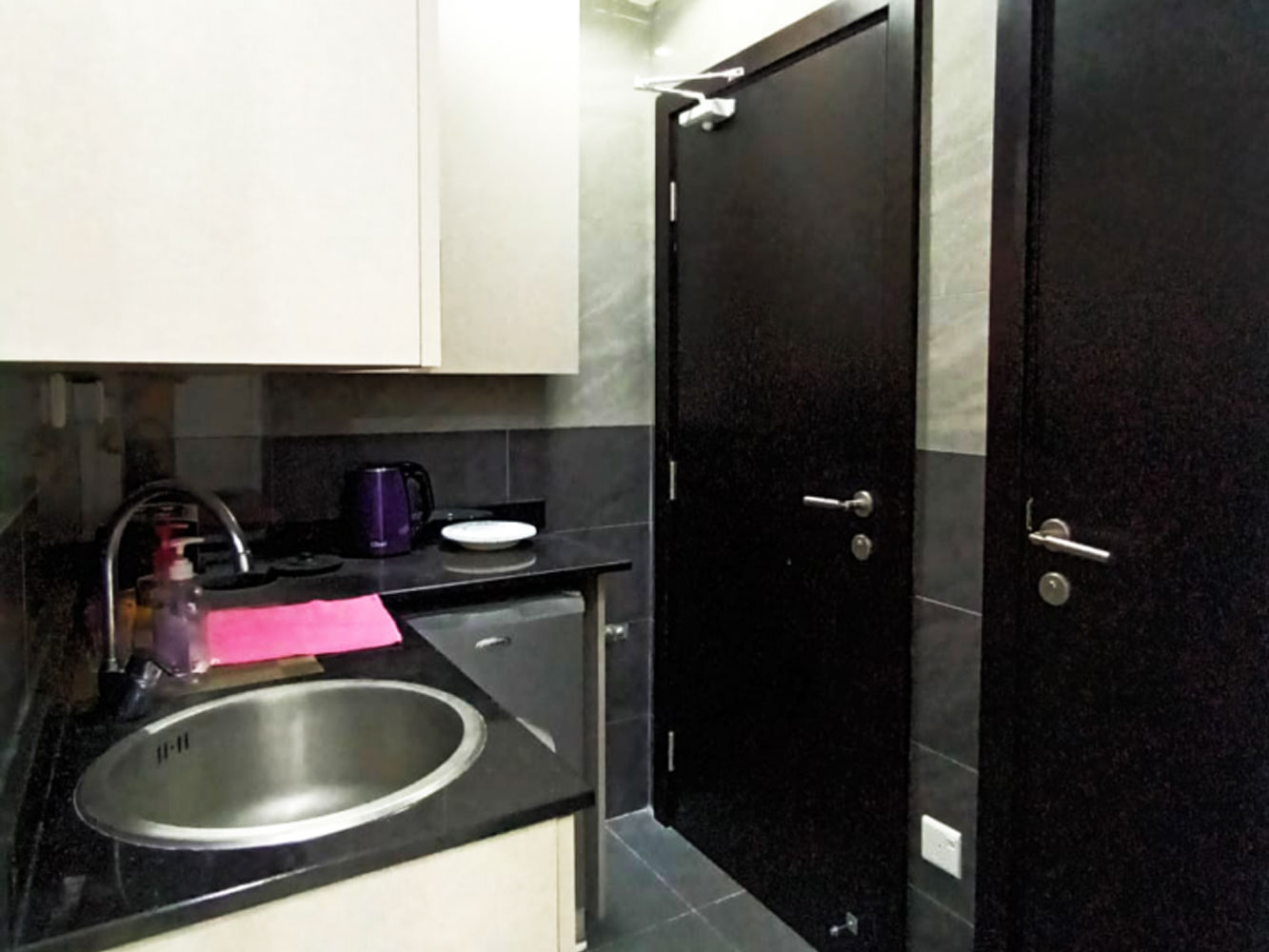 صورة مكتب للإيجار في ضاحية السيف #1335 4