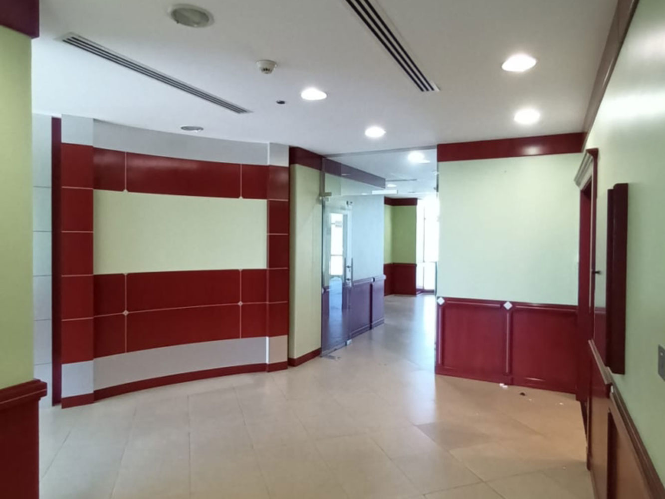 صورة مكتب للإيجار في ضاحية السيف #1338 2