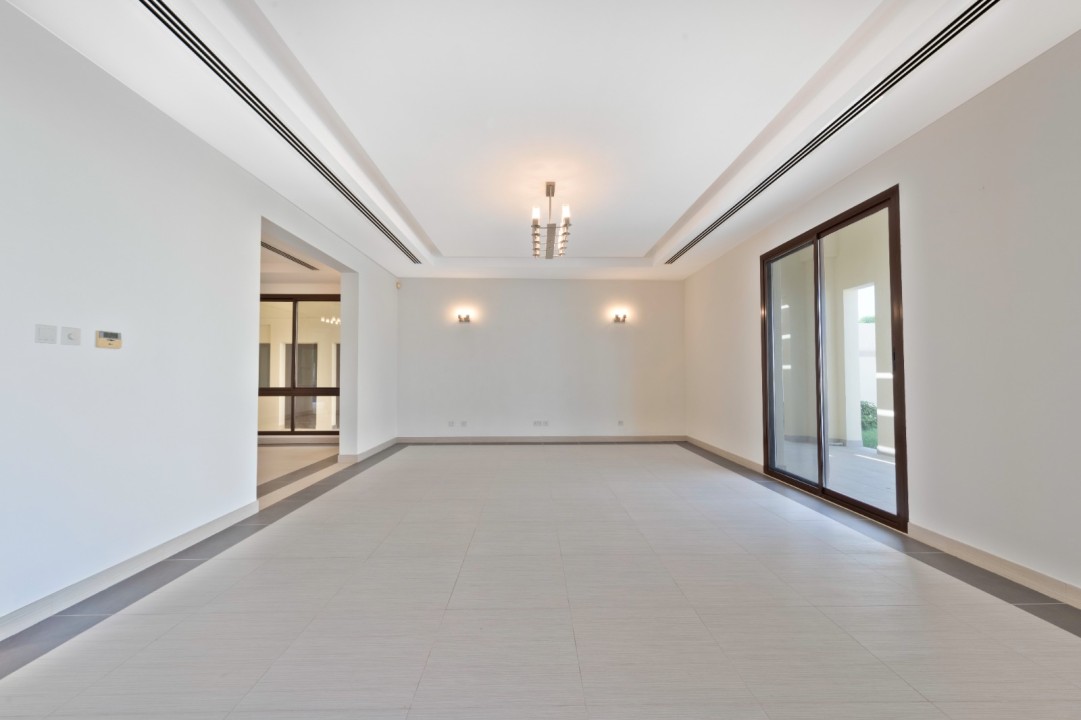 Villa for Sale in Zallaq Image #1362 2