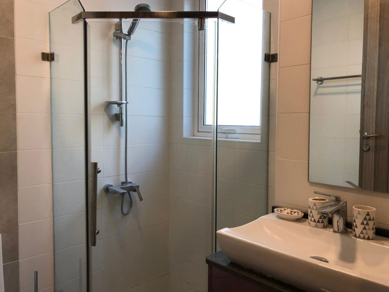 صورة شقة للإيجار في الجنبية #1379 7