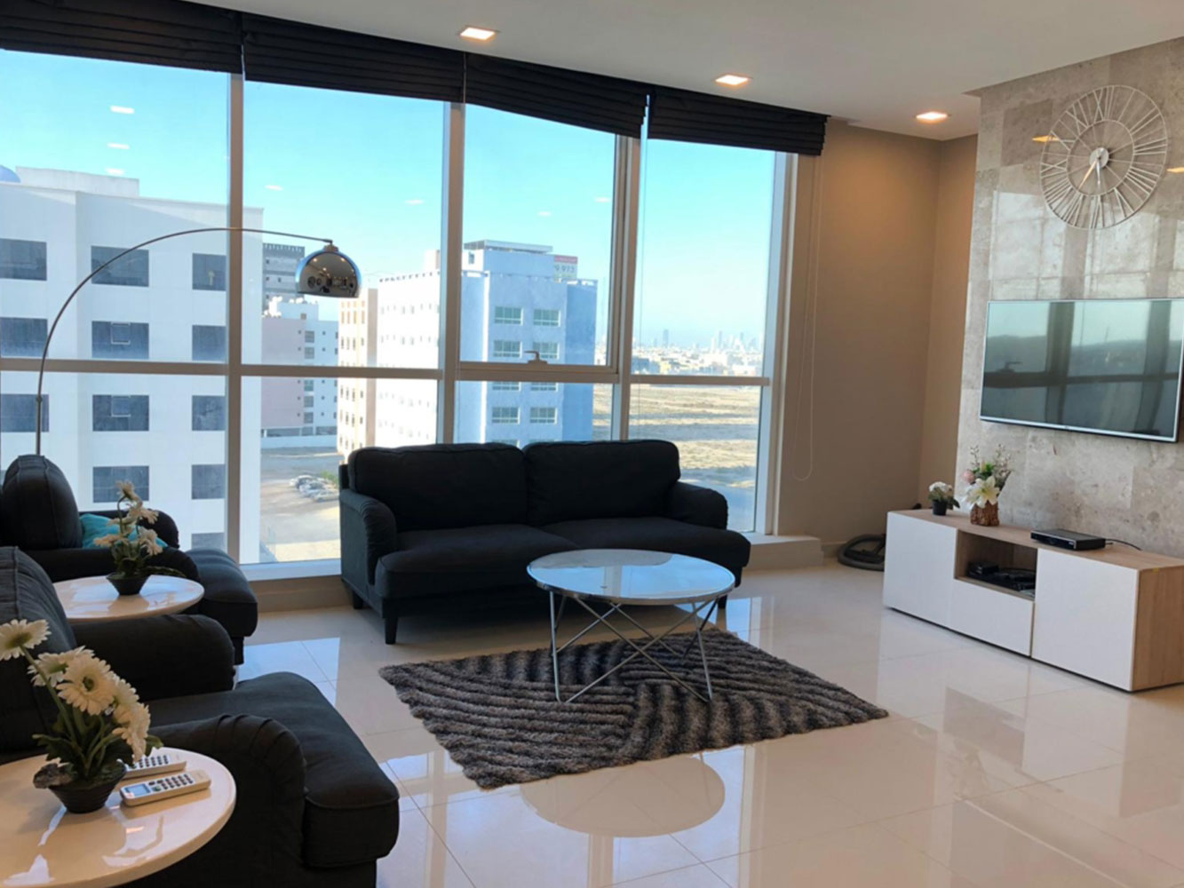 صورة شقة للإيجار في الجنبية #1379 1