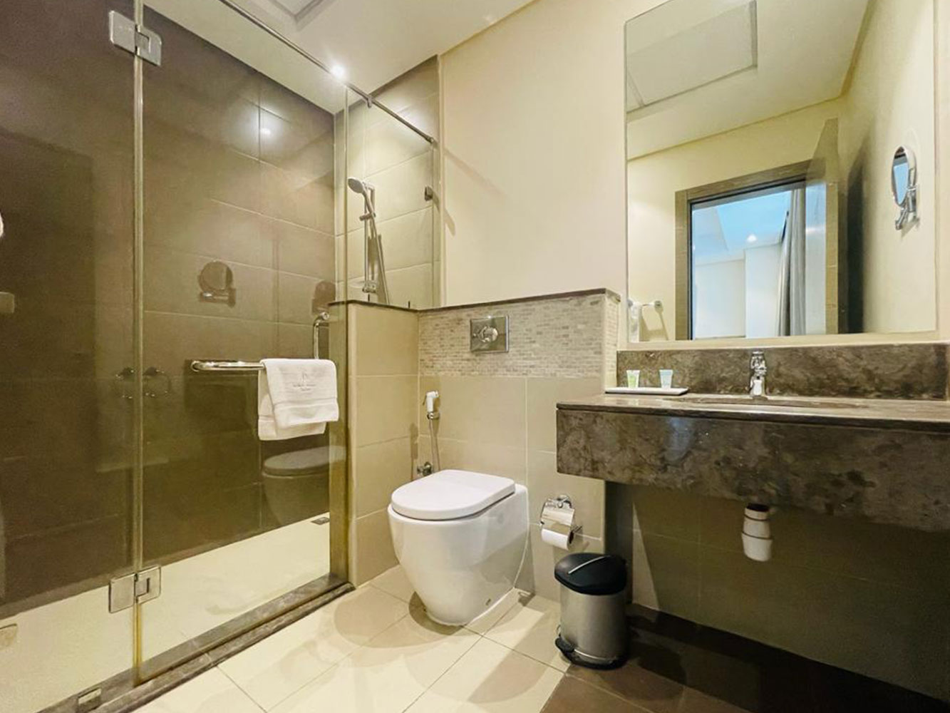 Apartment for Rent in Juffair Image #1385 7