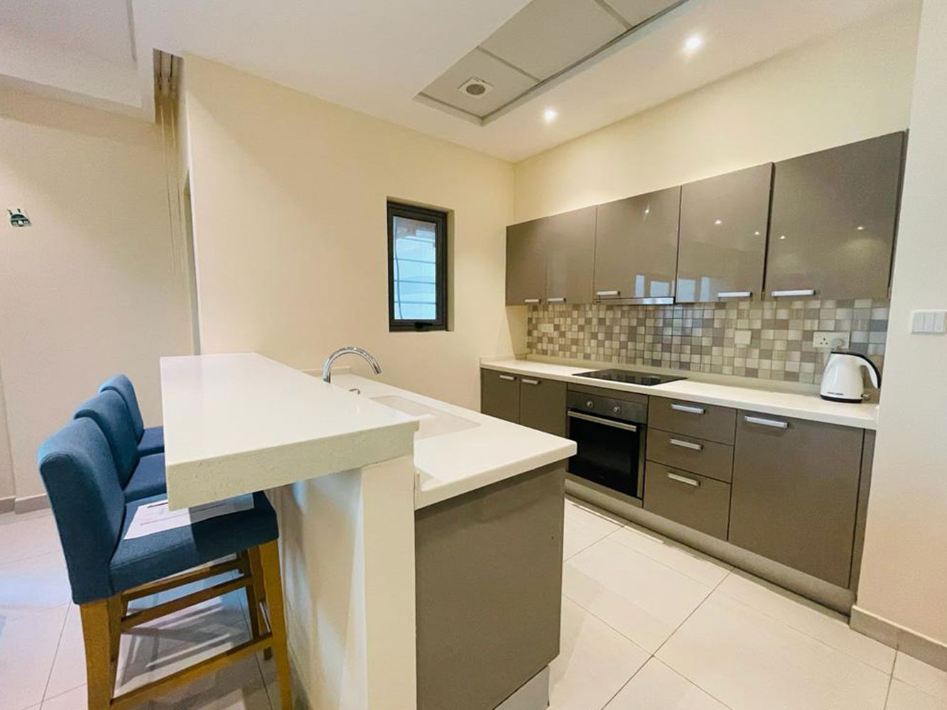 Apartment for Rent in Juffair Image #1386 10