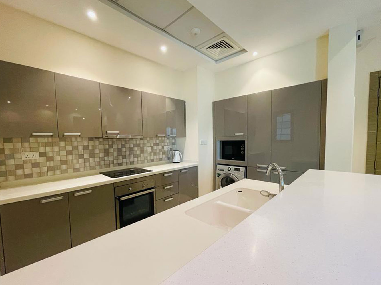 Apartment for Rent in Juffair Image #1386 9