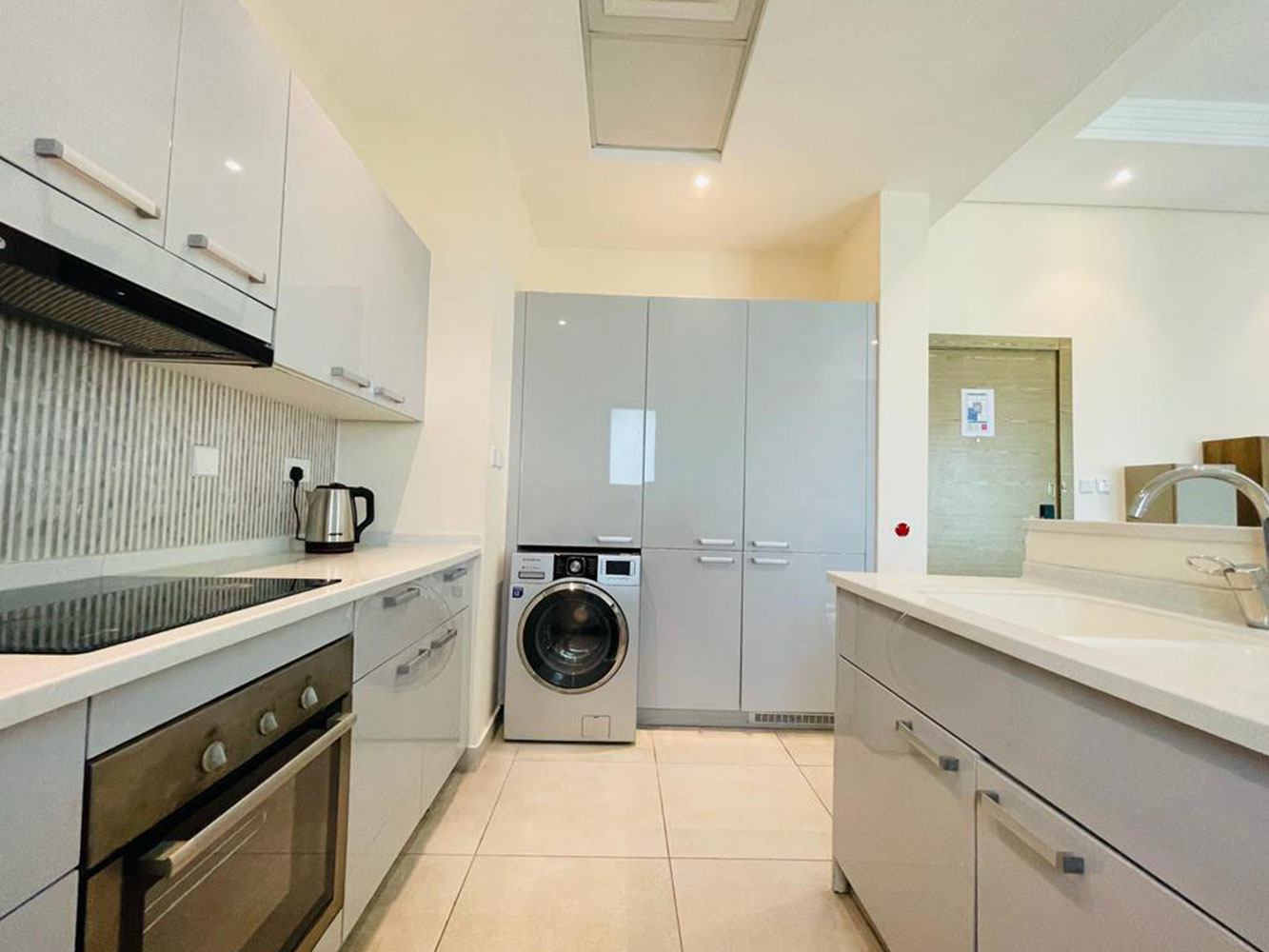 Apartment for Rent in Juffair Image #1387 10