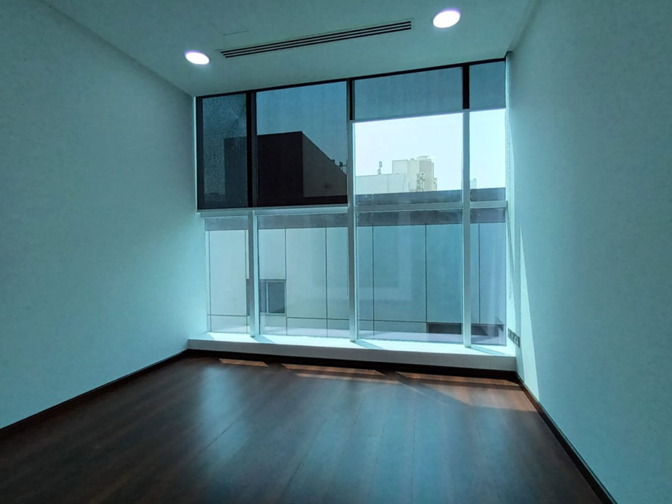 صورة مكتب للإيجار في ضاحية السيف #1395 8