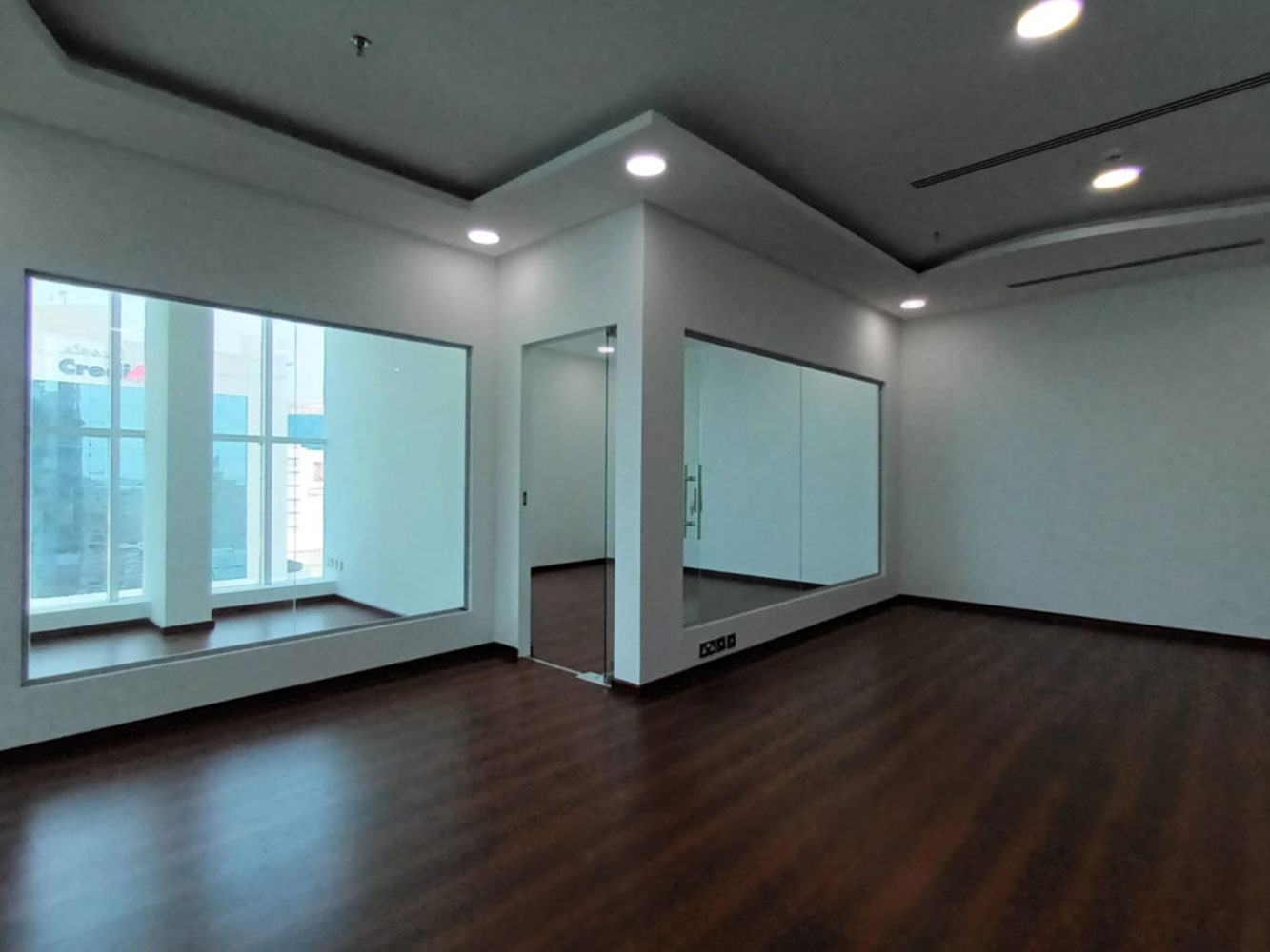 صورة مكتب للإيجار في ضاحية السيف #1395 7