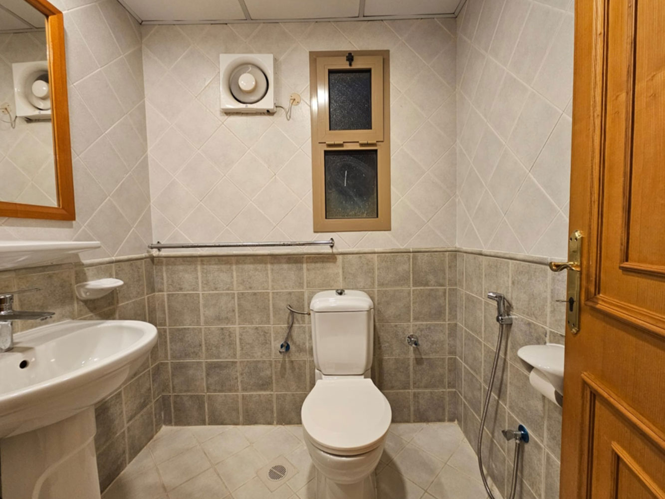 Apartment for Rent in Sanabis Image #1398 9