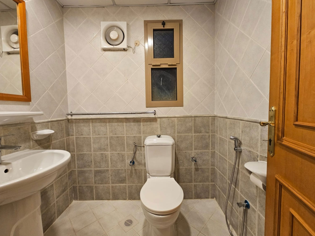 Apartment for Rent in Sanabis Image #1398 8