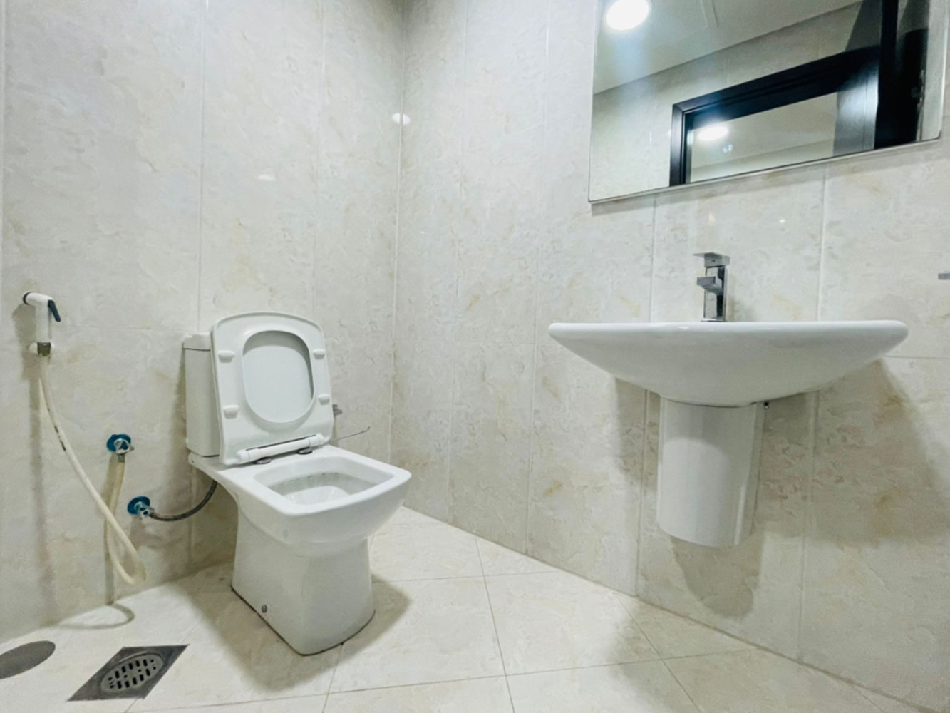 Apartment for Rent in Juffair Image #1399 6