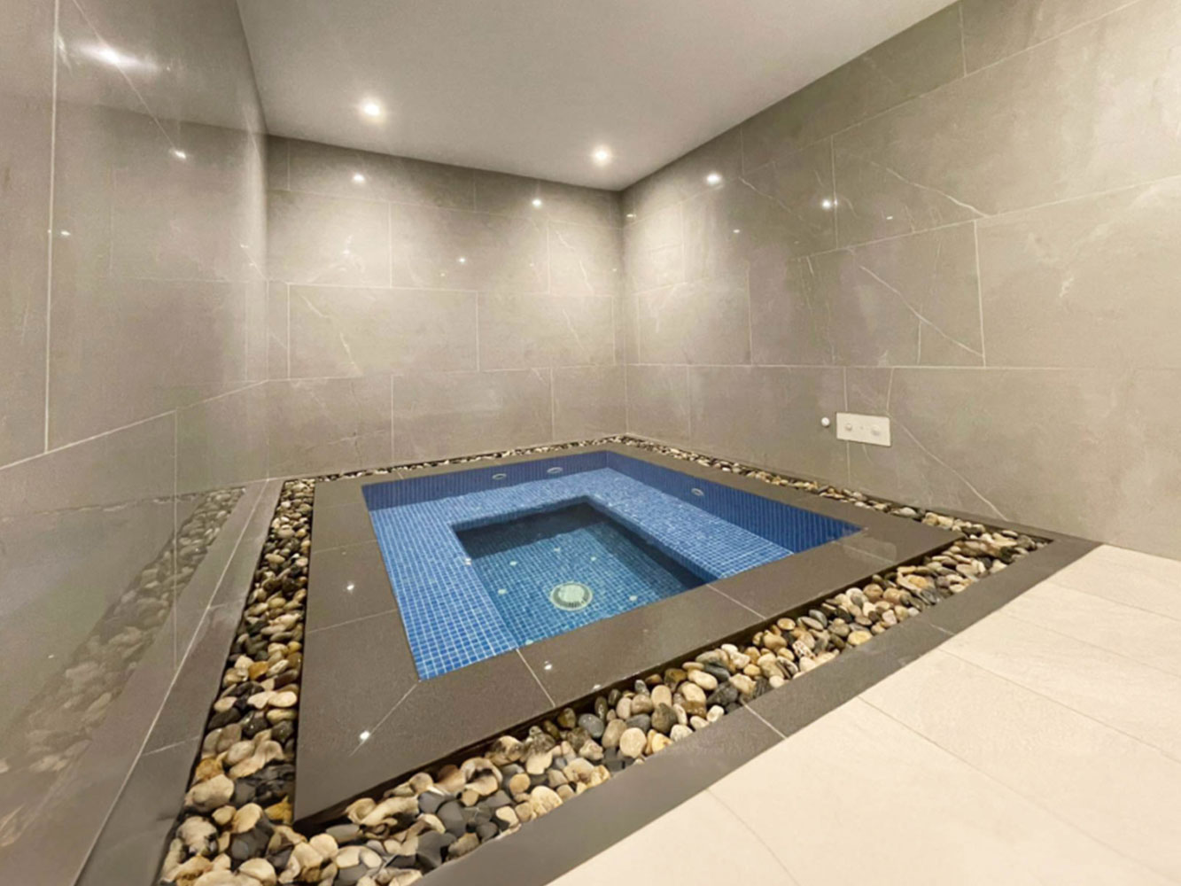 صورة شقة للإيجار في جزر امواج #1409 2