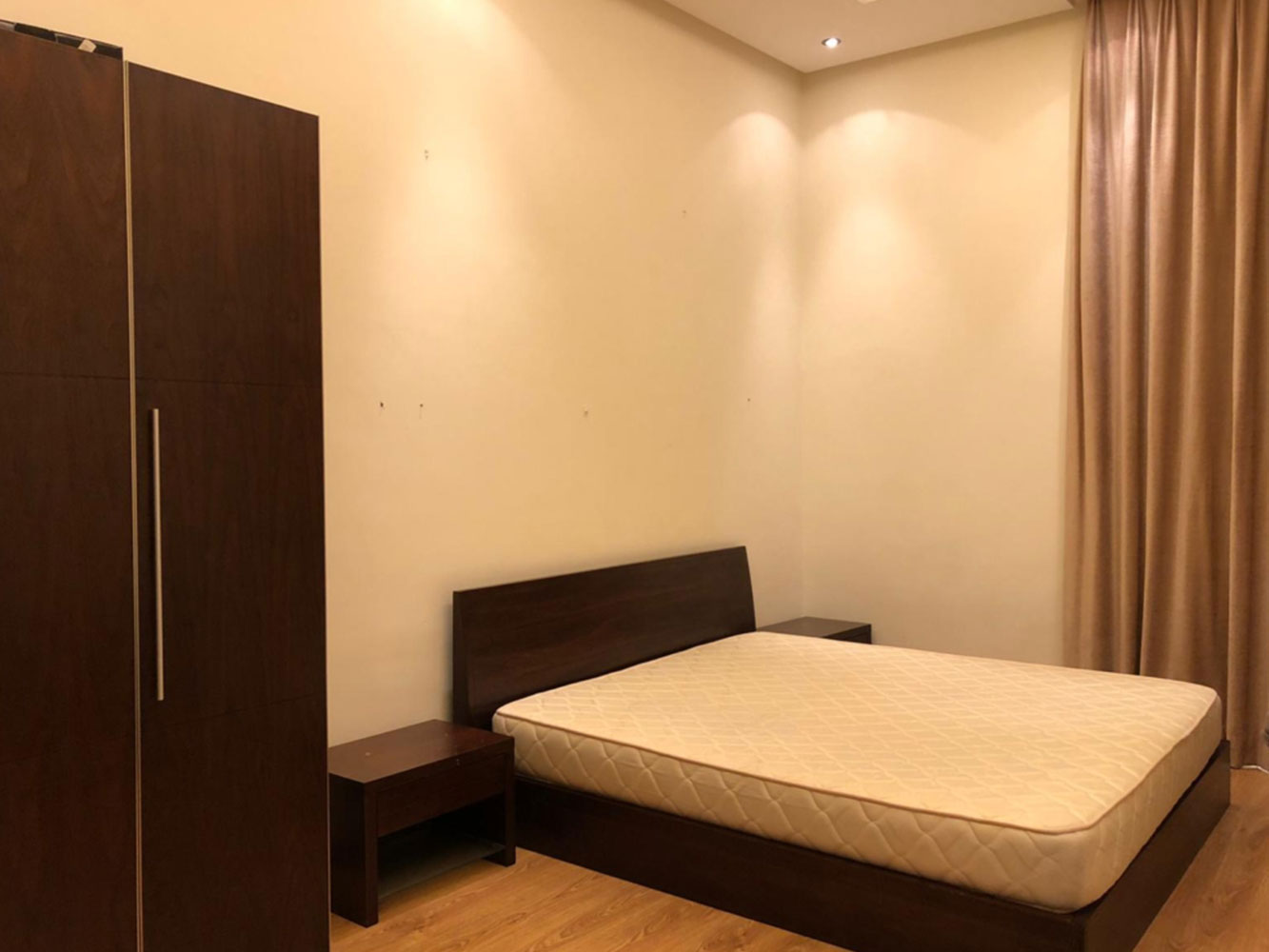 صورة فيلا للإيجار في سار #1439 6