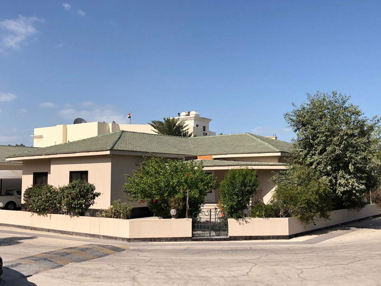 صورة فيلا للإيجار في سار #1444 11