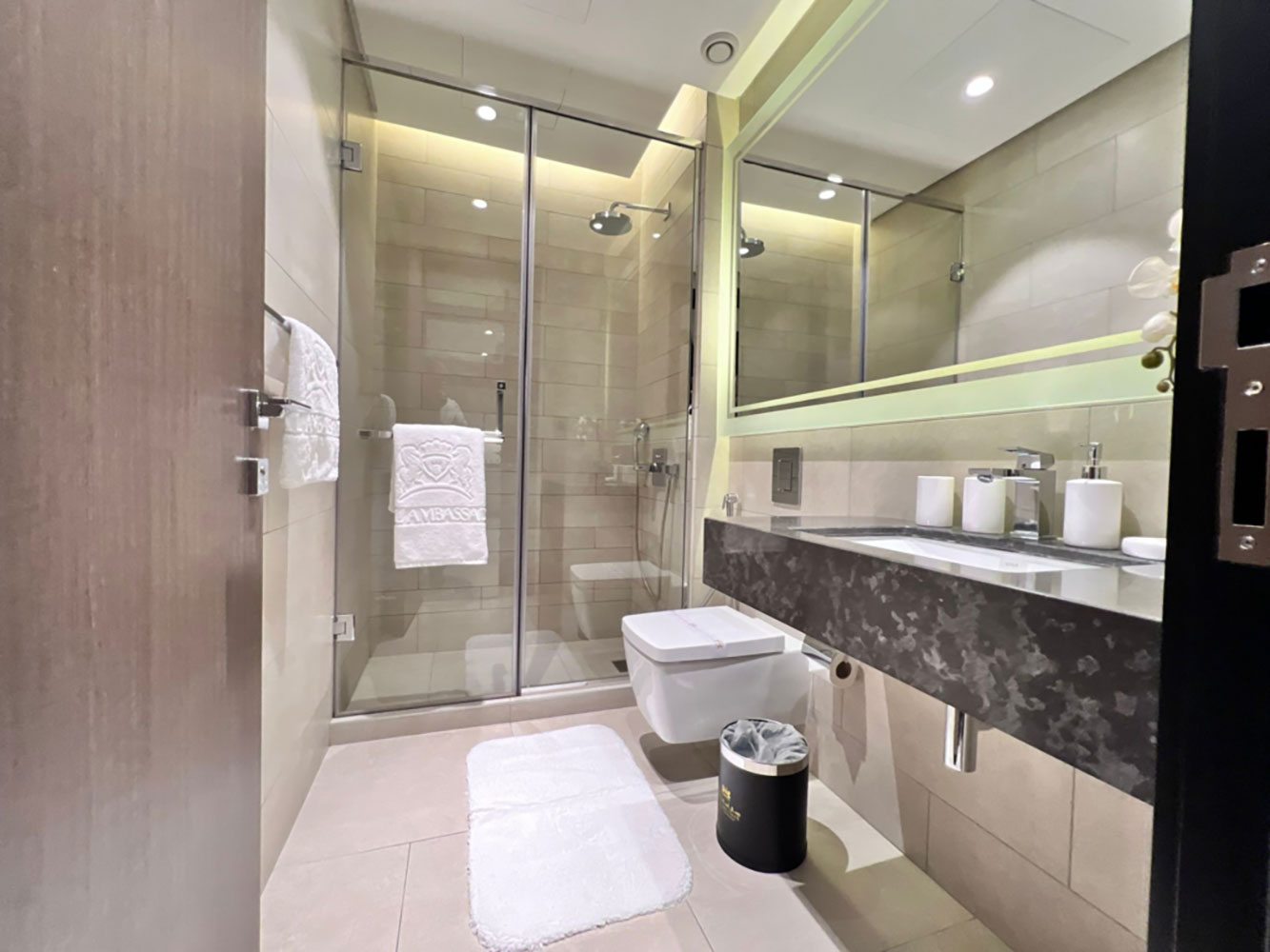 Apartment for Sale in Juffair Image #1455 3