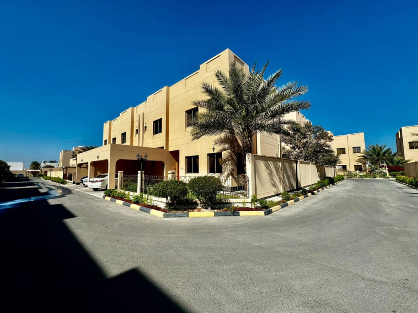 صورة فيلا للإيجار في الجنبية #1465 0