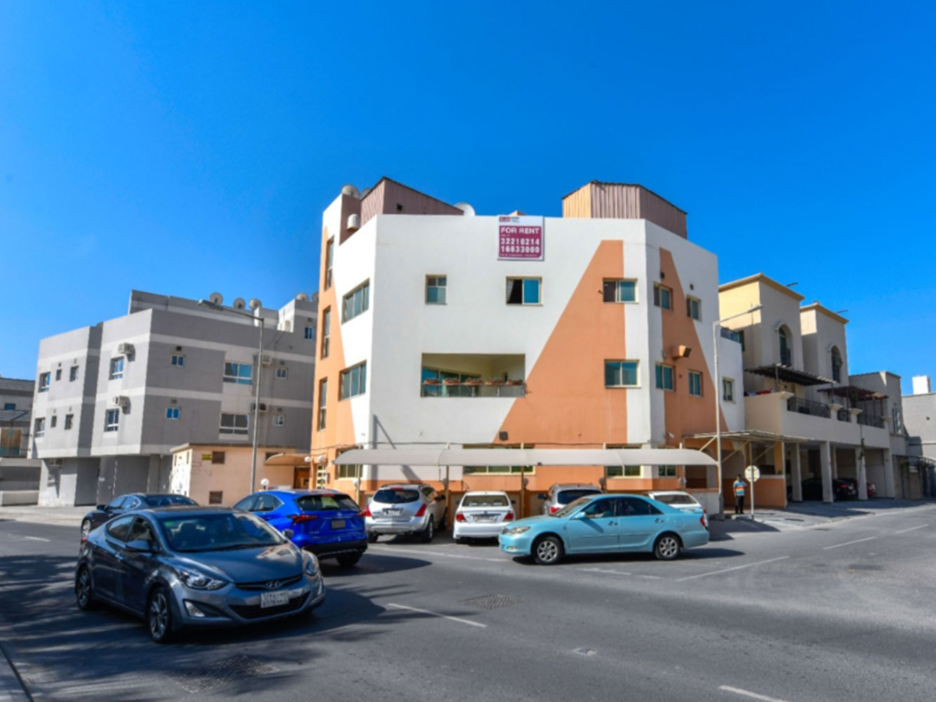 صورة مبنى للبيع في البسيتين #1470 3