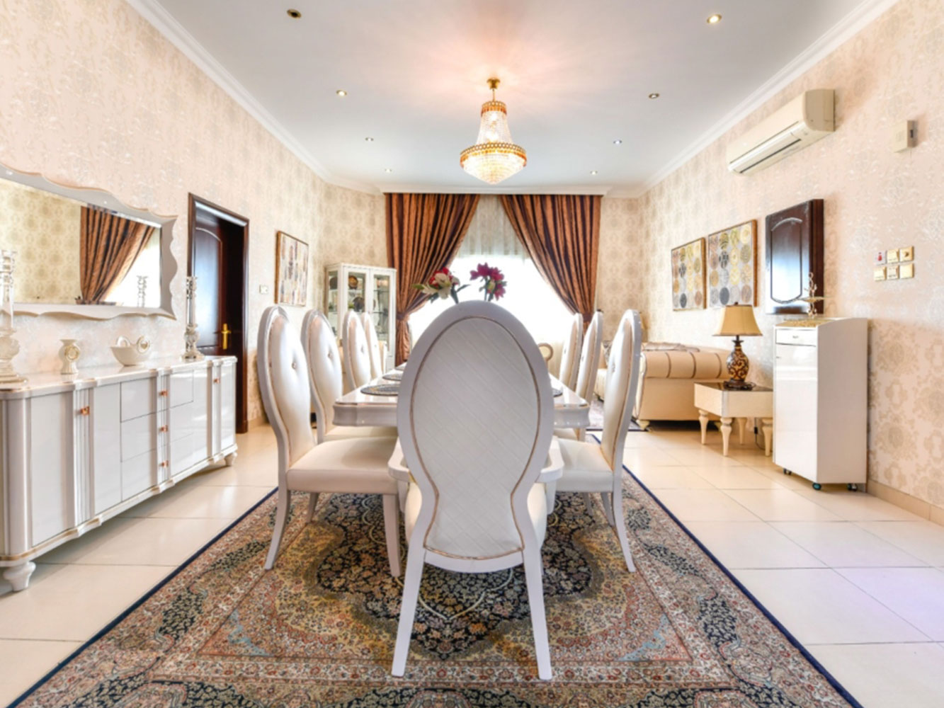 صورة مبنى للبيع في البسيتين #1470 1