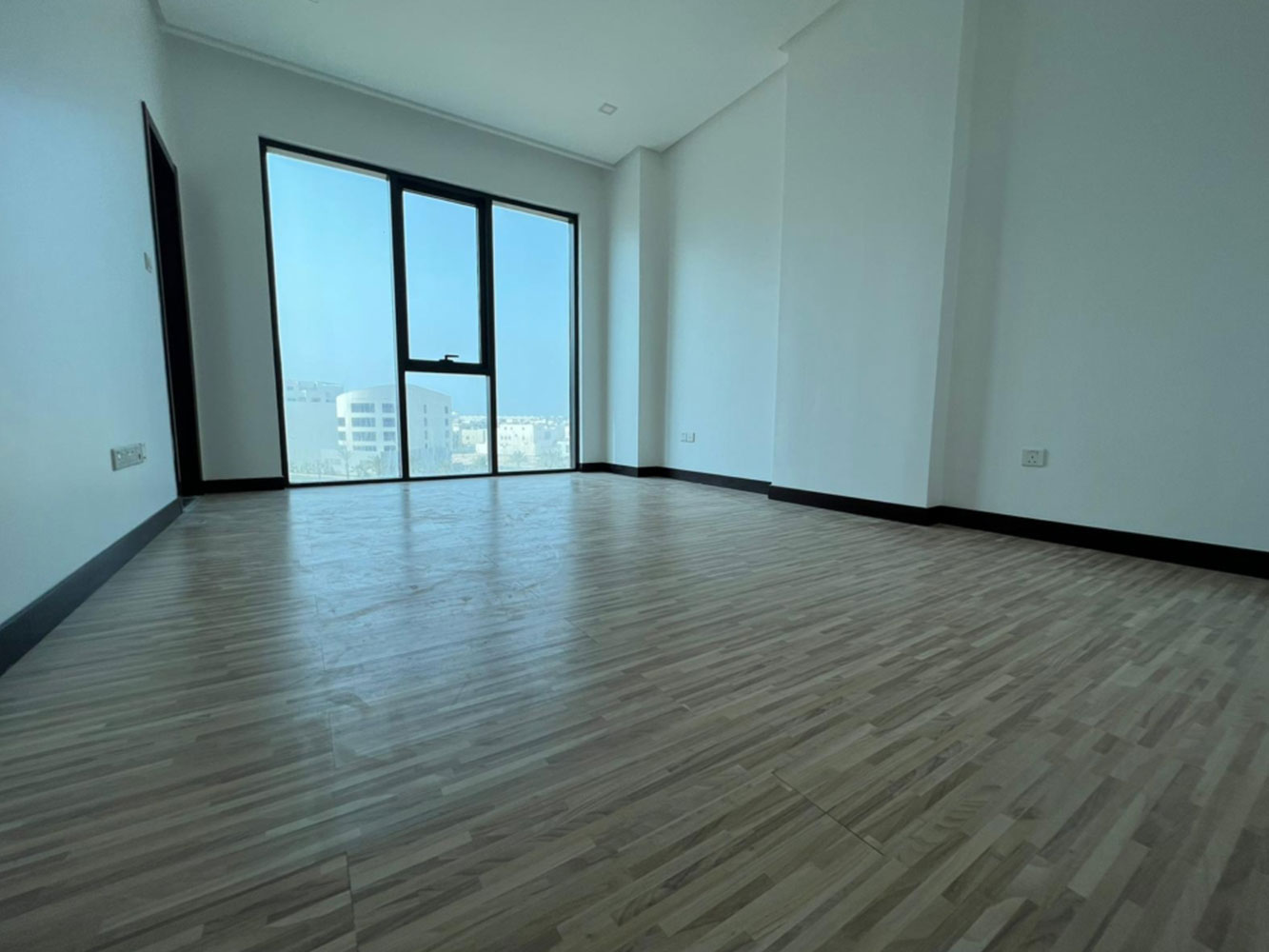 صورة شقة للبيع في جزر امواج #1474 0