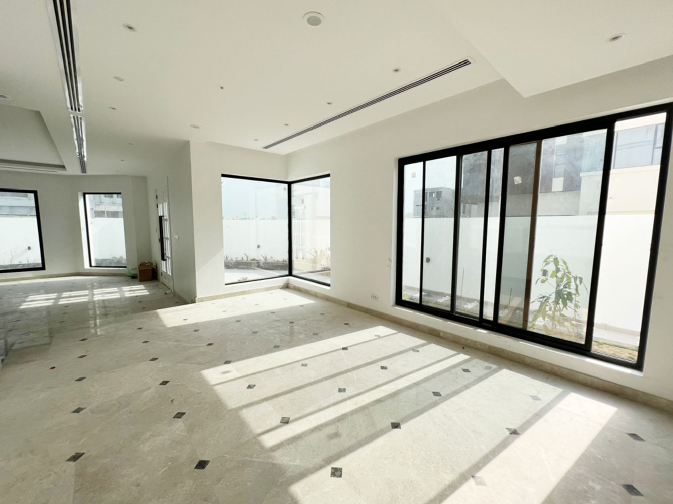 صورة فيلا للبيع في الحد #1478 3