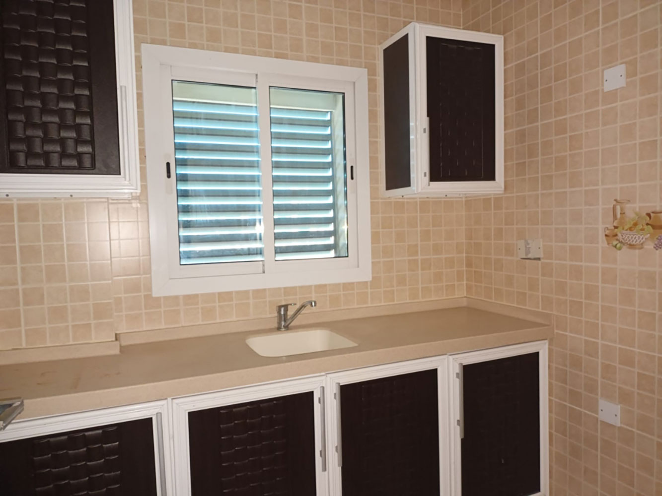 صورة مكتب للإيجار في ضاحية السيف #1480 2