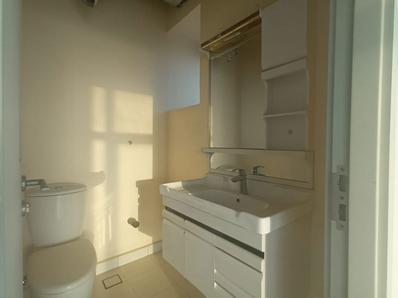 Building for Rent in Adliya Image #1485 1