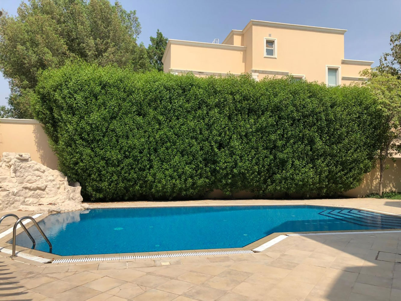 صورة فيلا للإيجار في سار #1488 3