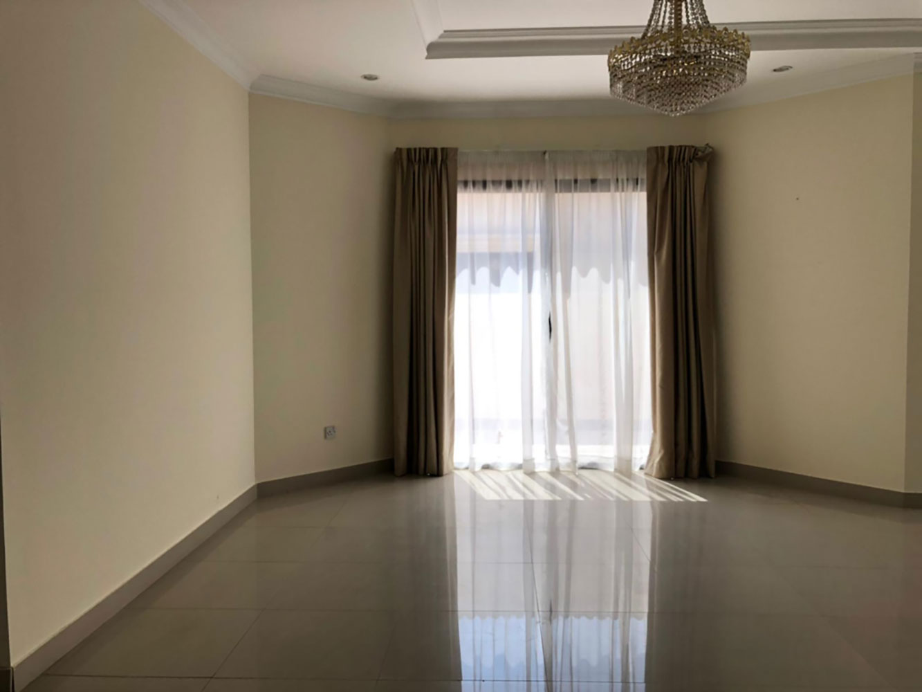 صورة فيلا للإيجار في الجنبية #1491 5