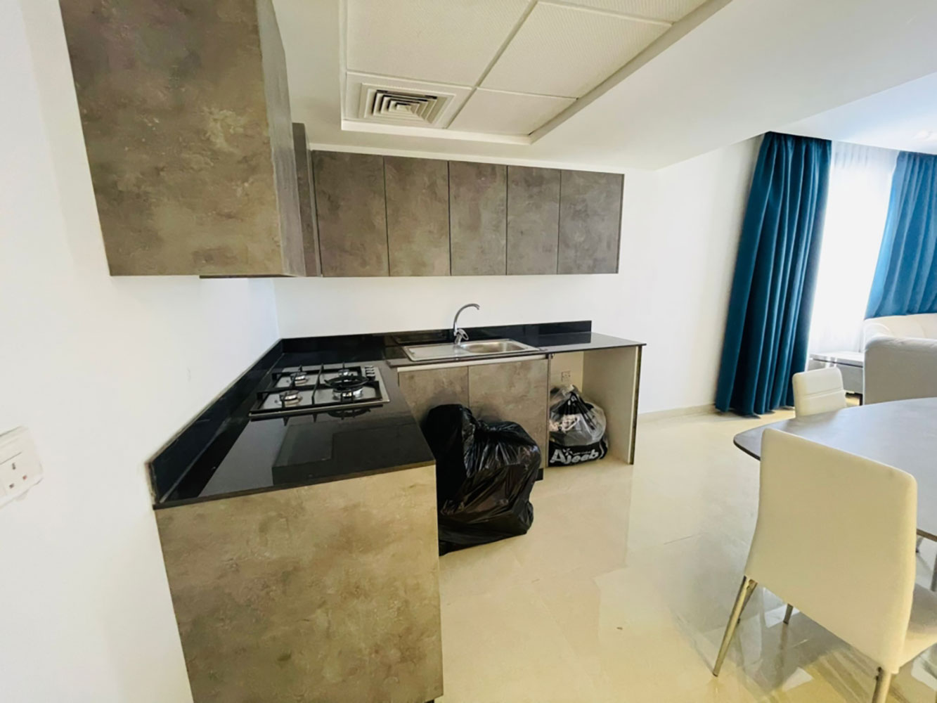 صورة شقة للإيجار في ضاحية السيف #1526 0