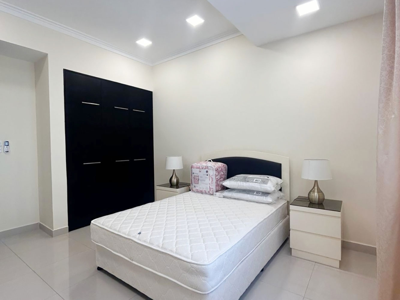 Apartment for Rent in Janabiyah Image #1577 5