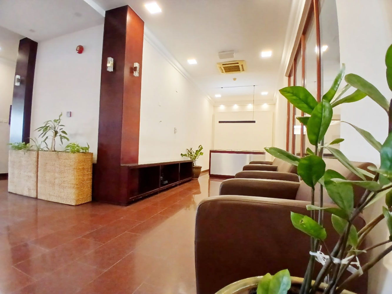 صورة مكتب للإيجار في ضاحية السيف #1582 7