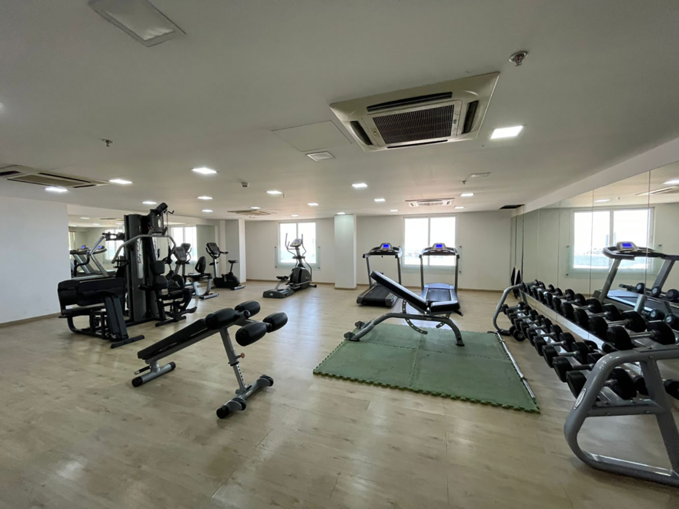 Apartment for Rent in Juffair Image #1639 3