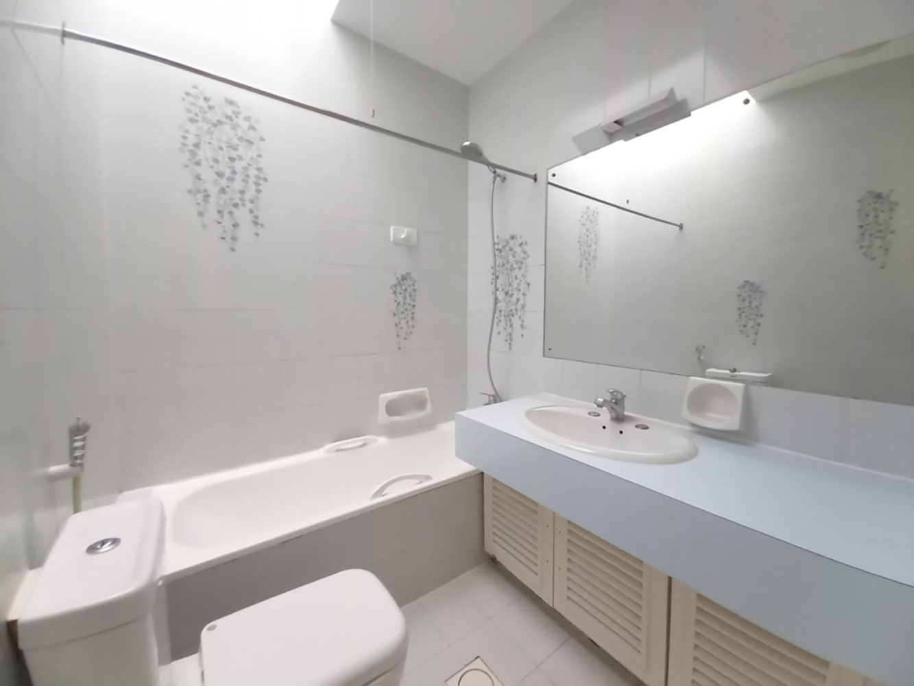 صورة فيلا للإيجار في سار #1846 11