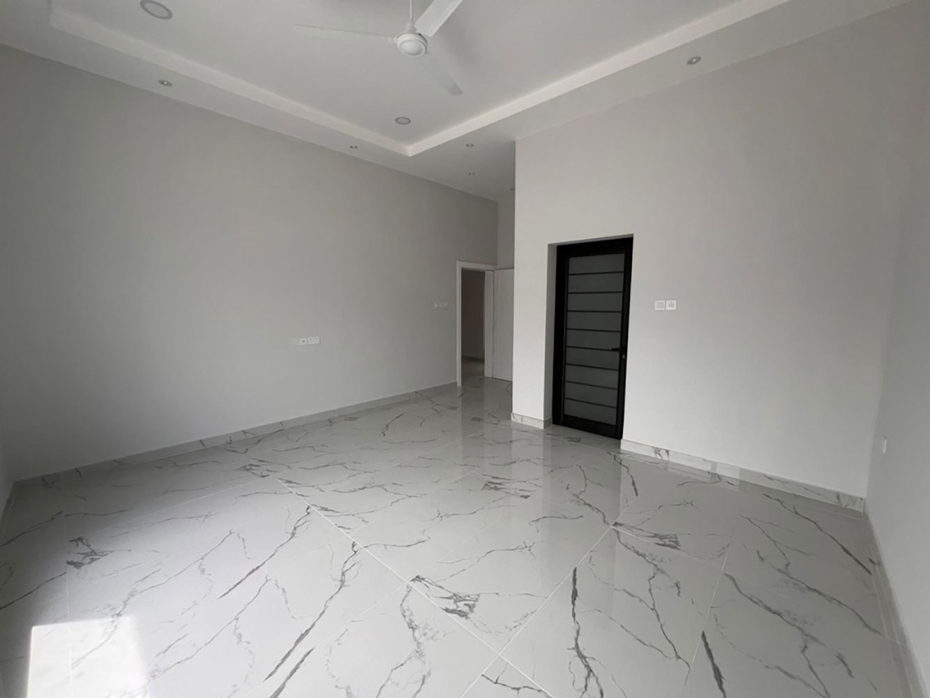 صورة فيلا للبيع في الحد #1860 2