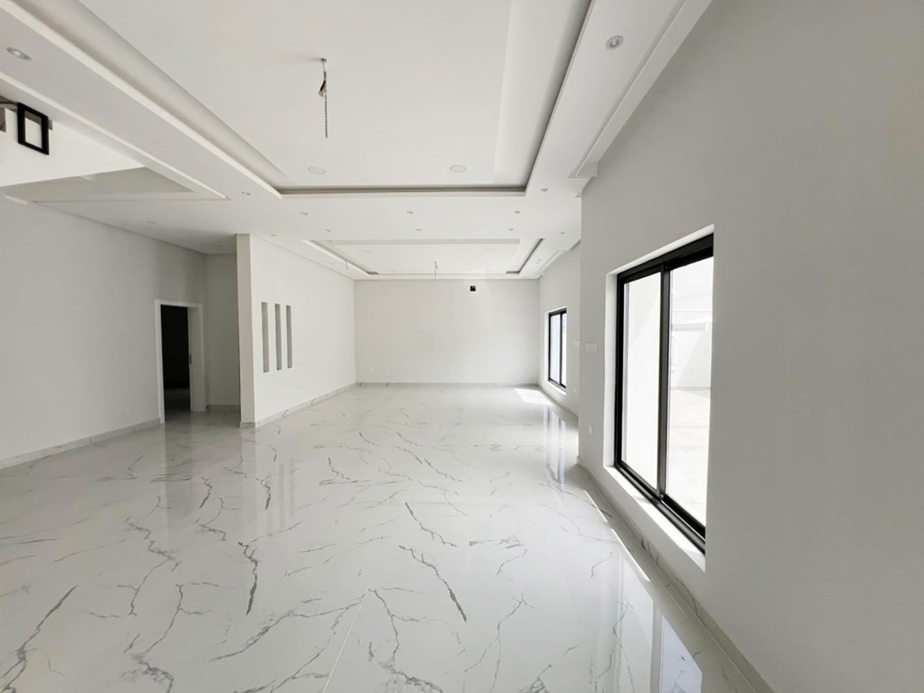 صورة فيلا للبيع في الحد #1860 1