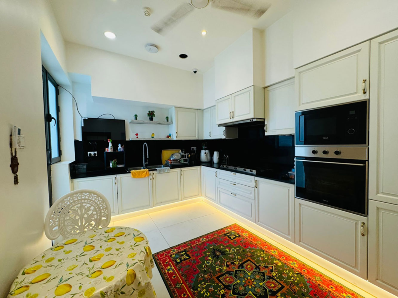 صورة فيلا للإيجار في سار #3046 3