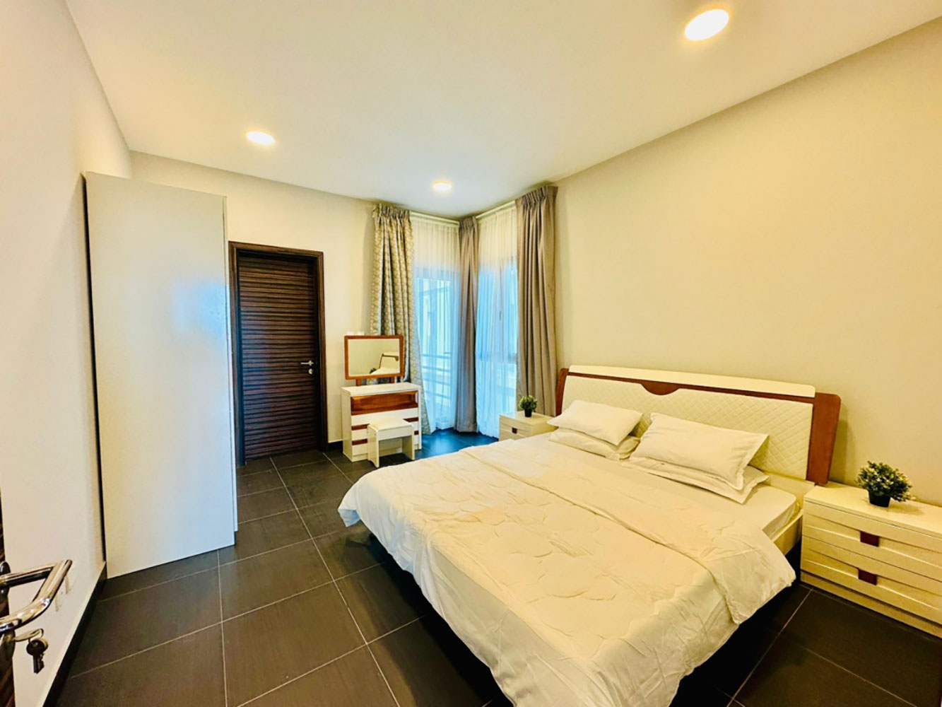 Apartment for Rent in Adliya Image #3048 3