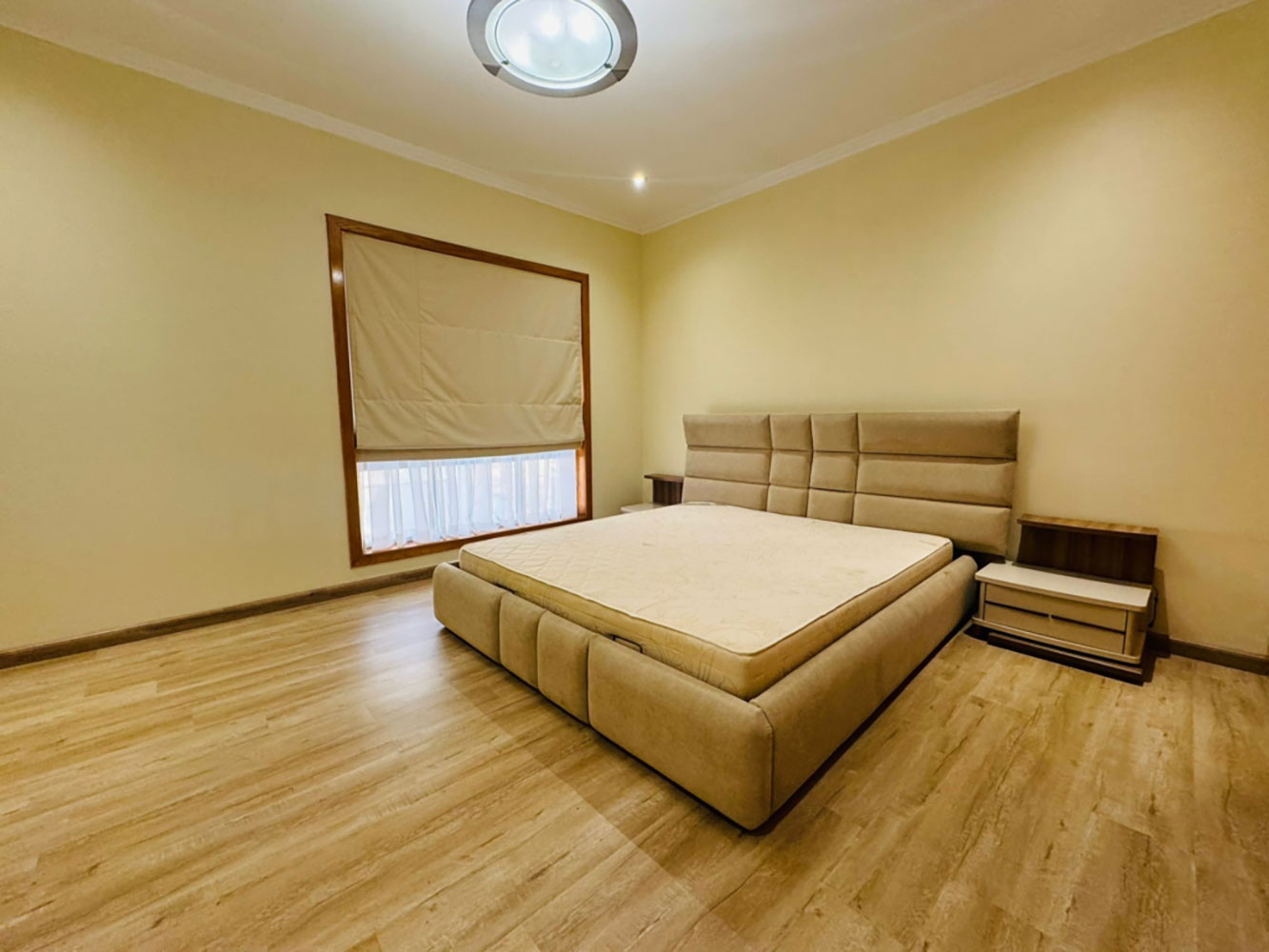 صورة فيلا للإيجار في الجنبية #3049 3