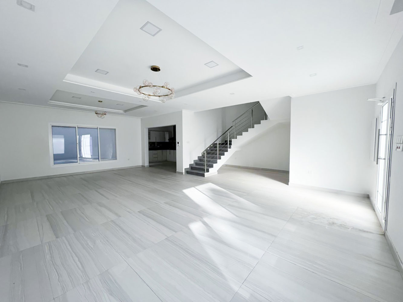 صورة فيلا للبيع في باربار #3711 5