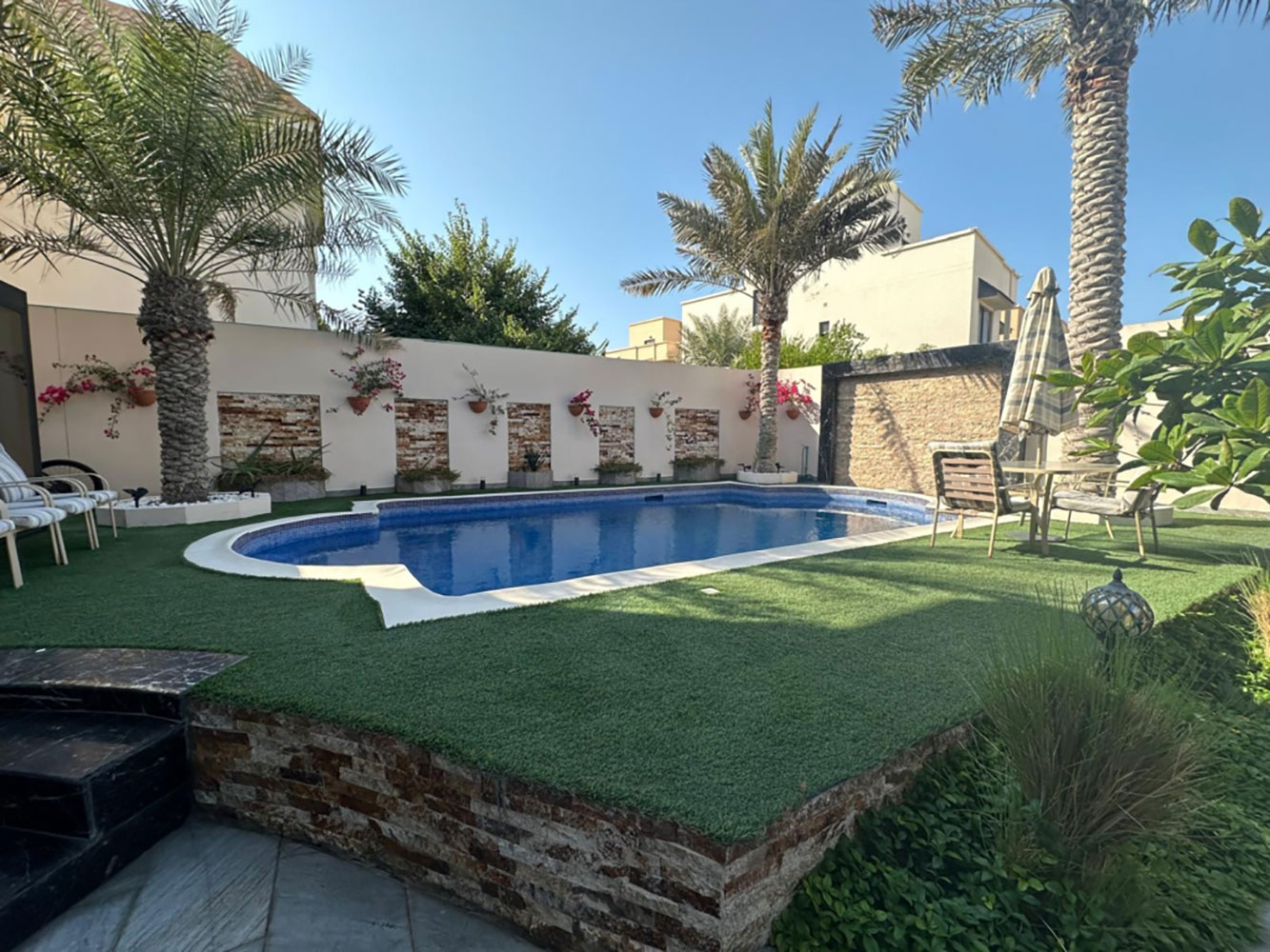 صورة فيلا للبيع في باربار #3713 5