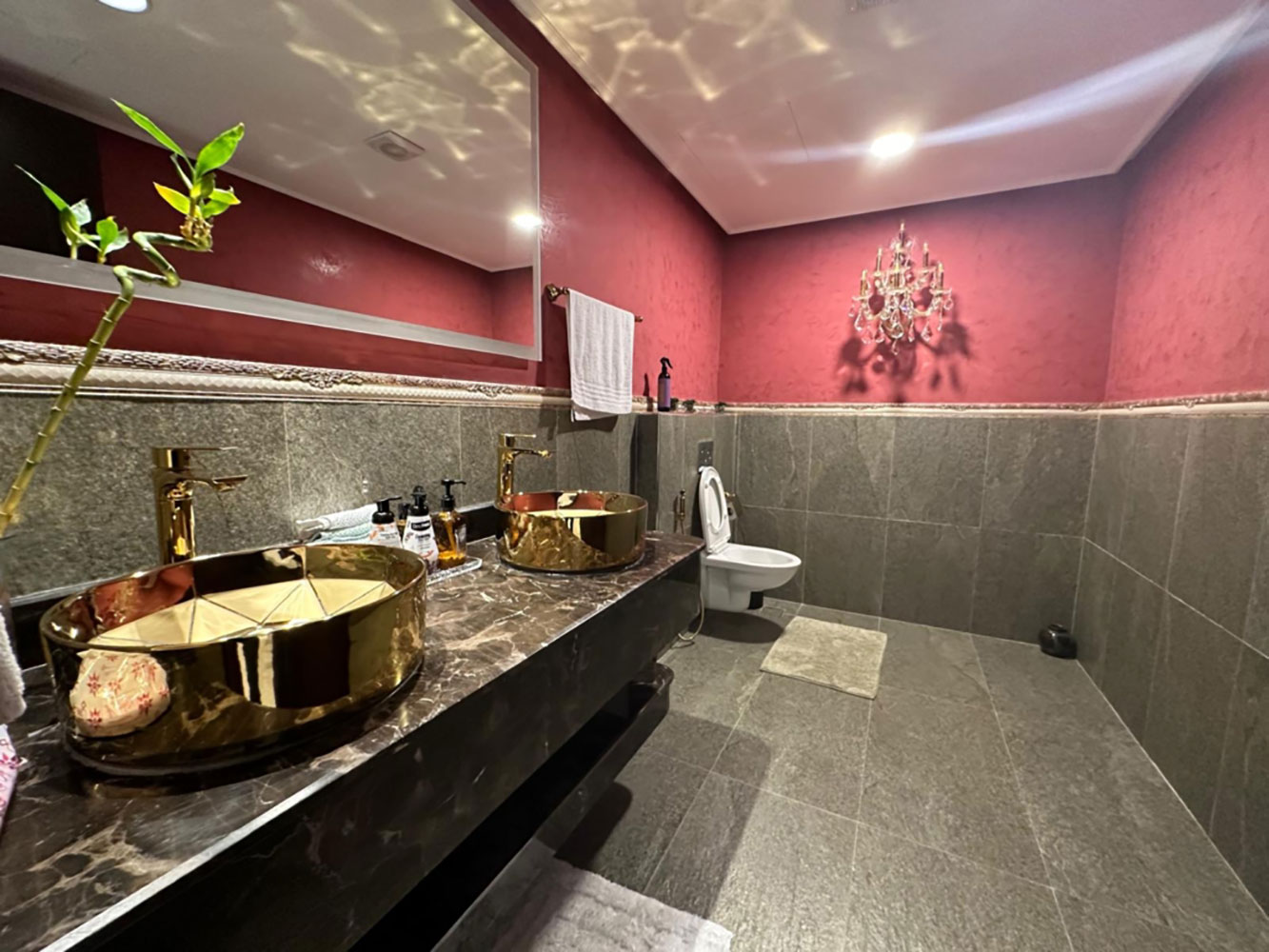 صورة فيلا للبيع في باربار #3713 1