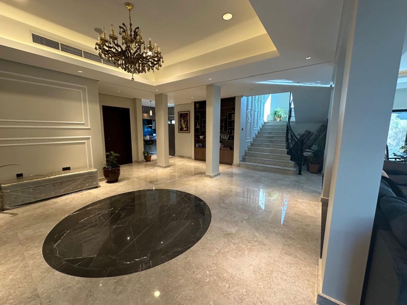 صورة فيلا للبيع في باربار #3713 7