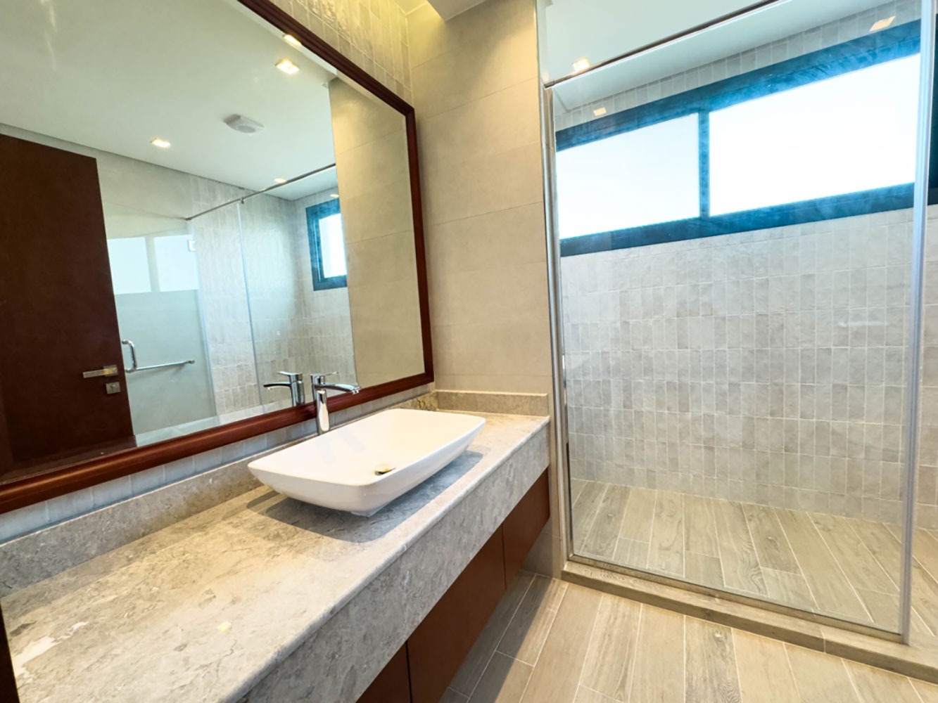 صورة فيلا للبيع في سار #3714 5