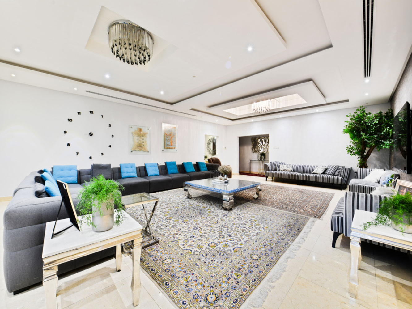 Villa for Sale in Sanad Image #3793 4